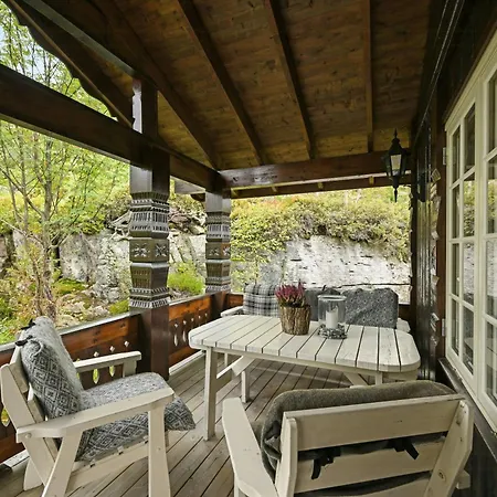 Between Mountain And Forest