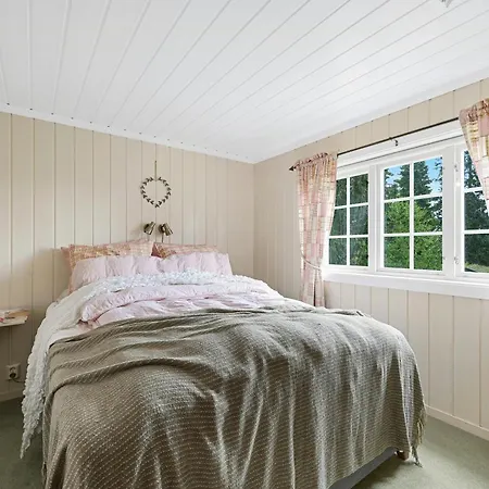 Feriehus Between Mountain And Forest *