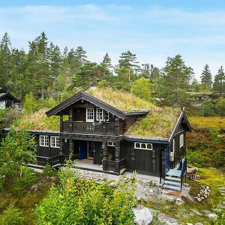 Feriehus Between Mountain And Forest *