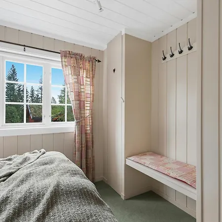 Between Mountain And Forest 度假居 *